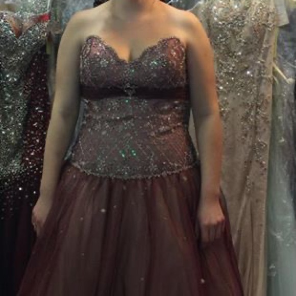 Prom Dress - Picture 3 of 5